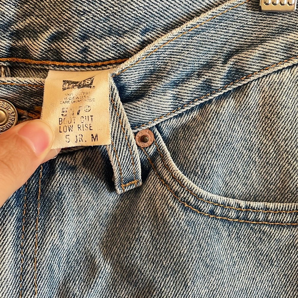 Levi's Women's Light Blue Jeans - Picture 5 of 5